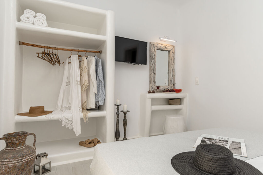 ariadnes-crown-suites-2b-47