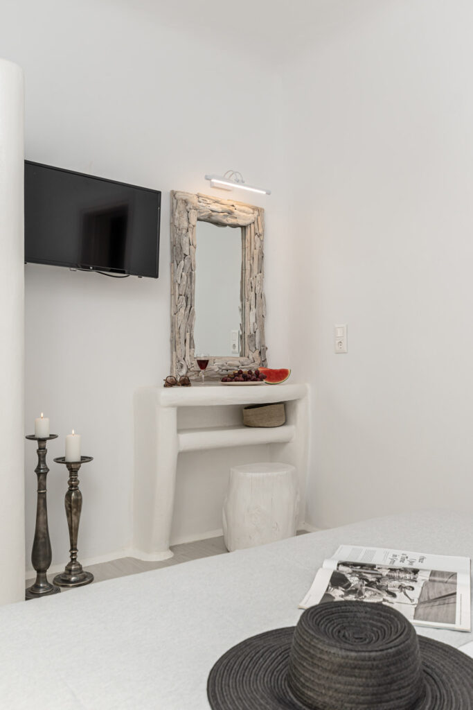 ariadnes-crown-suites-2b-48